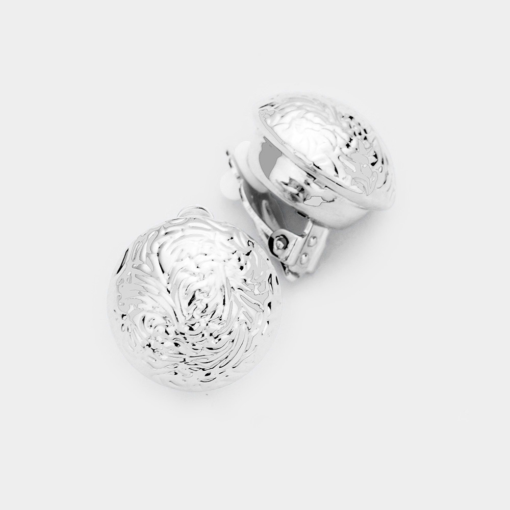 Pattern Embossed Metal Dome (Clip On) Earrings
(New)